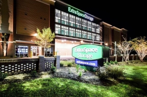 Extra Space Storage in Charleston, SC