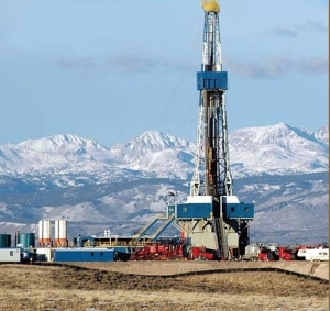 Gas Drilling Rig on the Pinedale Anticline, Wyoming