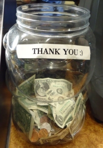 Jar_for_tips_at_a_restaurant_in_New_Jersey